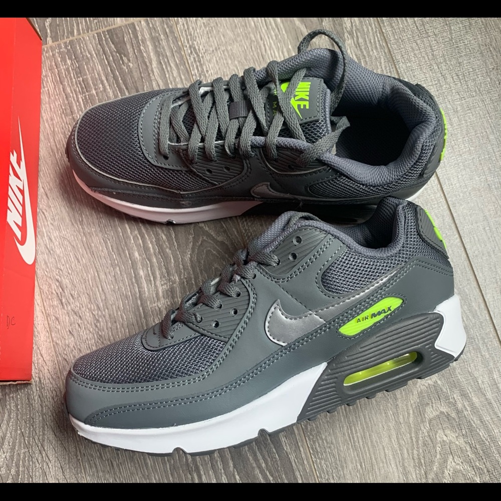 New Nike Air Max 90 Grey Volt Green Kids 5-7 Sneakers
